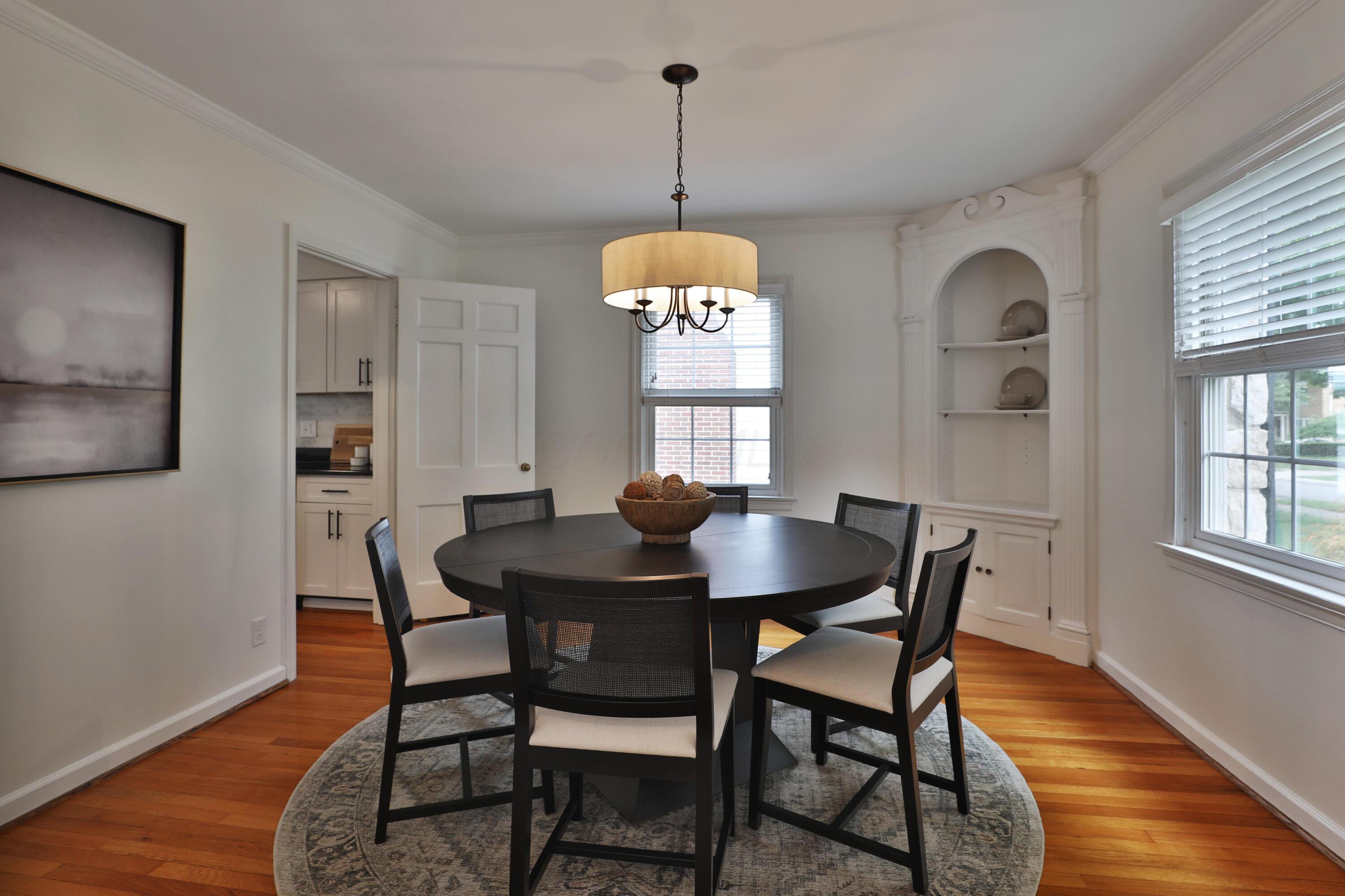 429 Arden Road Columbus, OH 43214 - Photo 12 of 49 Dining Room