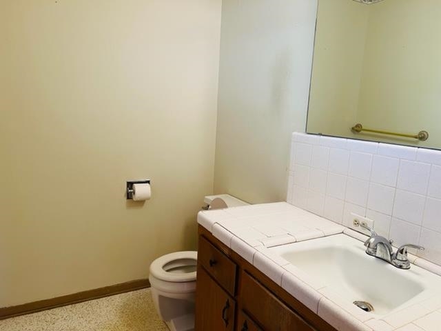 2324 N Crest Augusta, KS 67010 - Photo 13 of 29