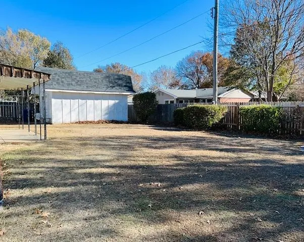 $199,000 | 2324 N Crest, Augusta, KS 67010