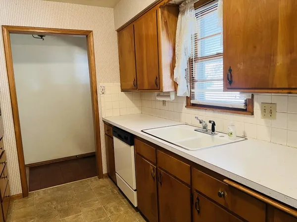 $199,000 | 2324 N Crest, Augusta, KS 67010