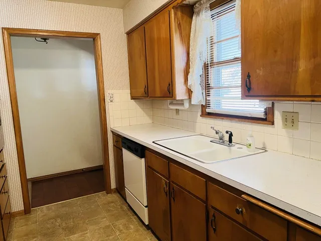 $199,000 | 2324 N Crest, Augusta, KS 67010