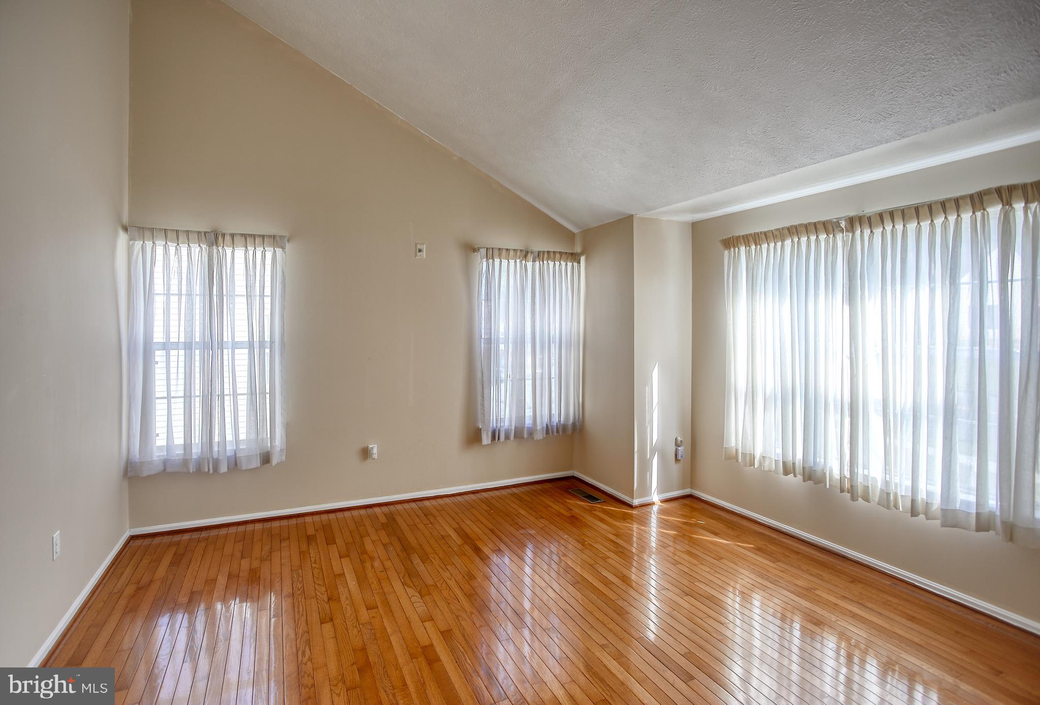 3909 Donnell Drive District Heights, MD 20747 - Photo 5 of 30