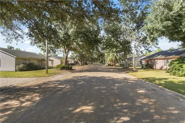 $1,600,000 | 401 West 121st Street, Cut Off, LA 70345