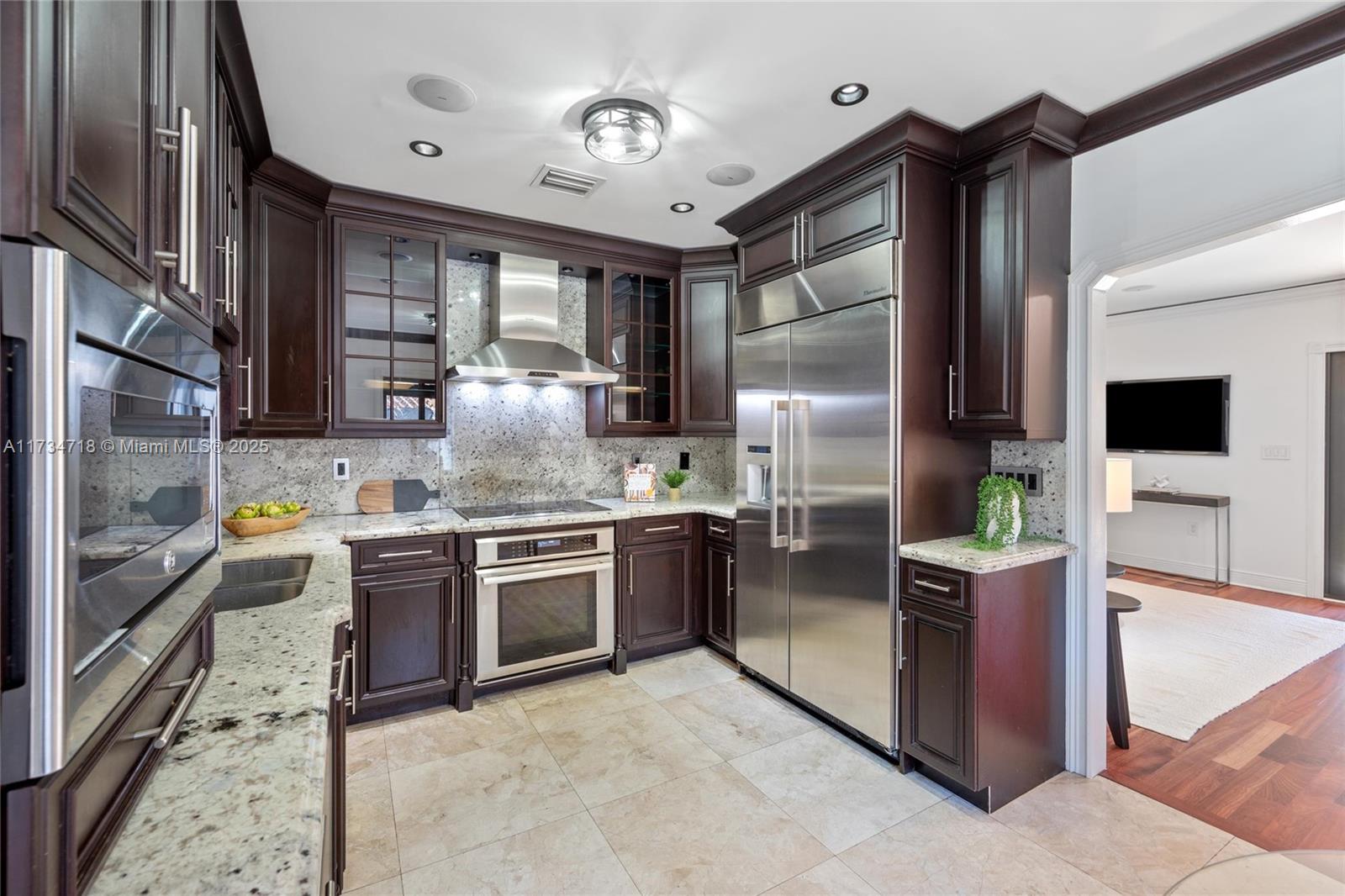 3069 Southwest 21st Street Miami, FL 33145 - Photo 6 of 25
