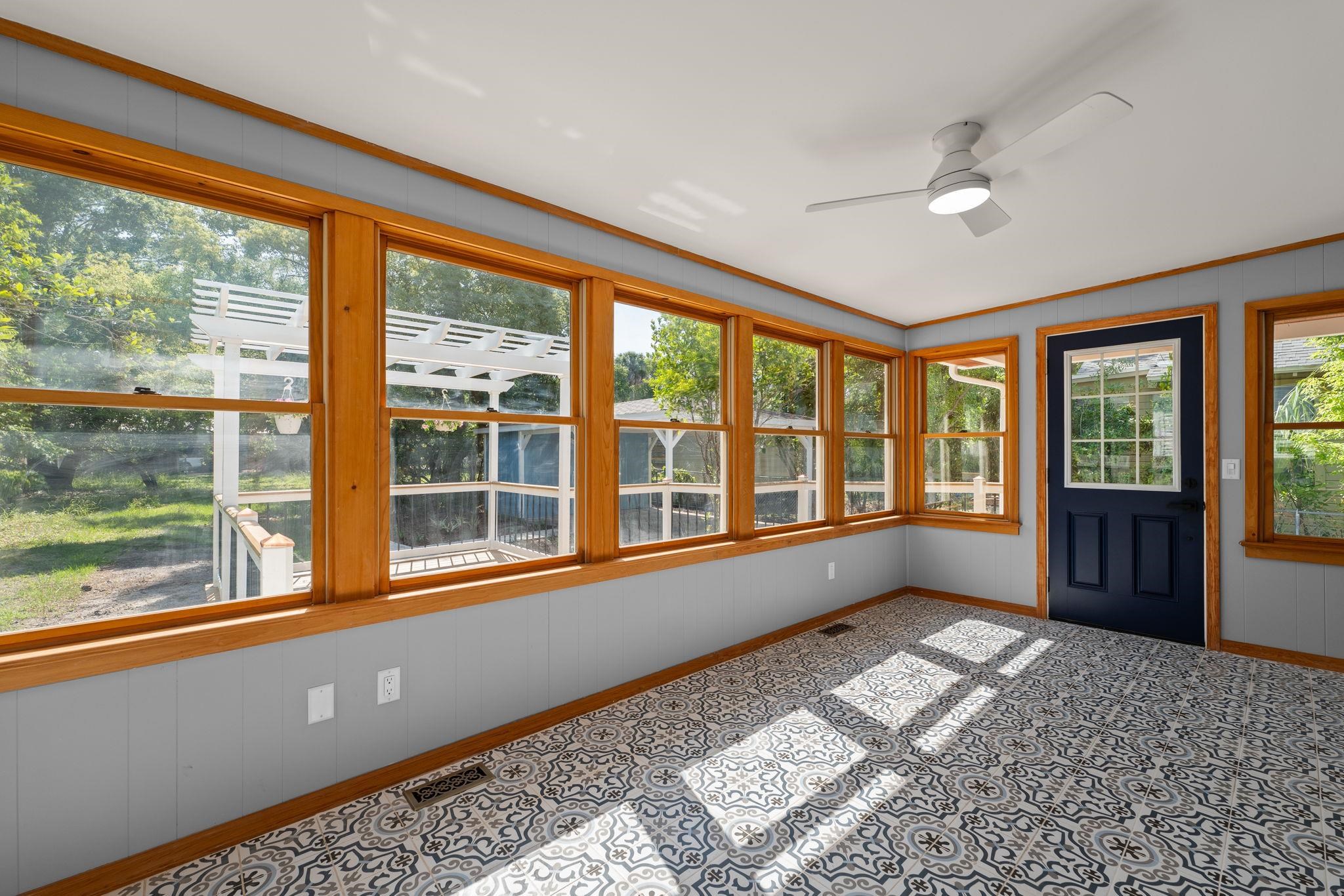 142 Washington Street St. Augustine, FL 32084 - Photo 27 of 53 a view of an empty room with a window
