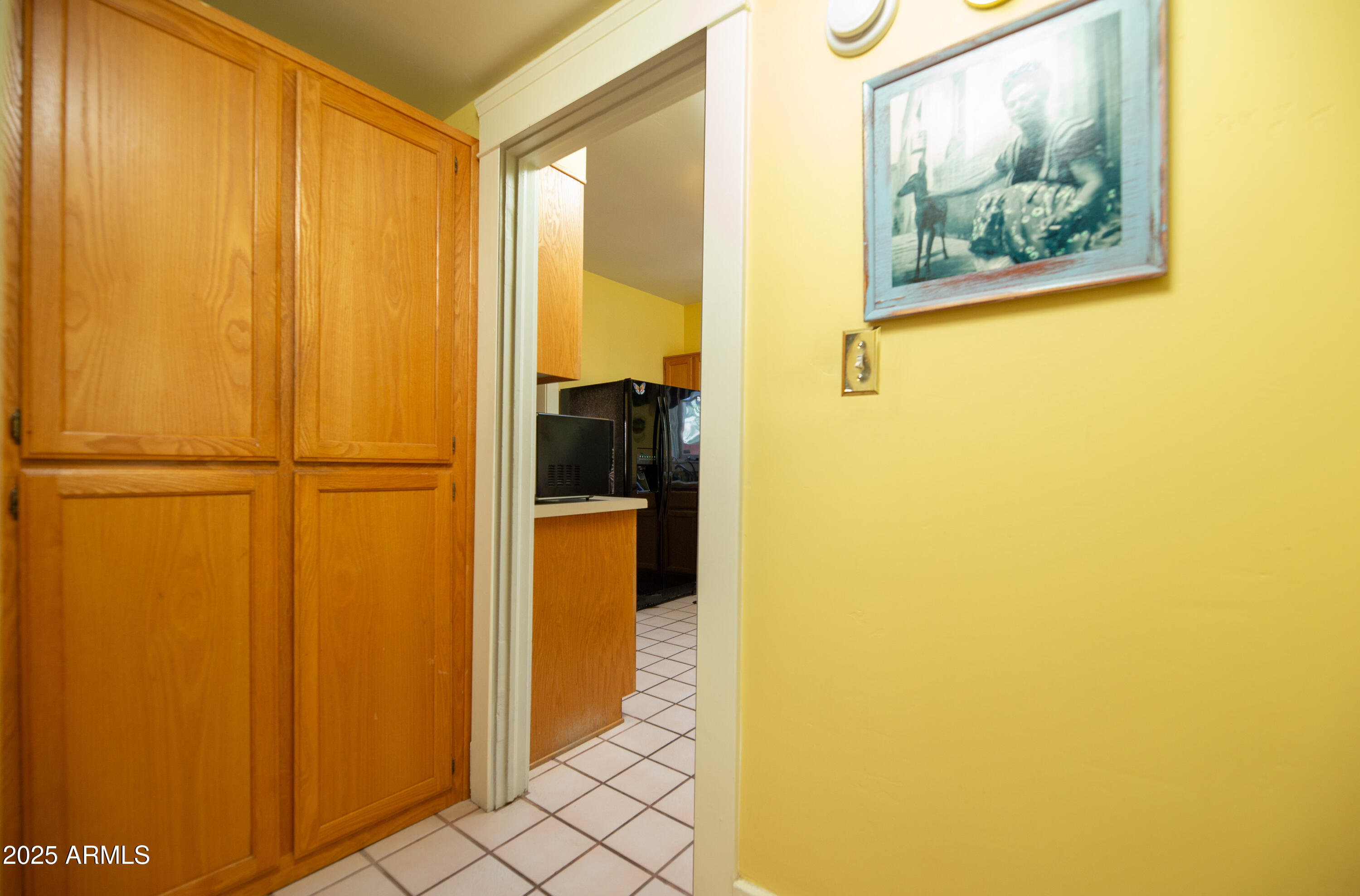 1650 North 10th Street Phoenix, AZ 85006 - Photo 15 of 29 a view of a bathroom with sink and refrigerator