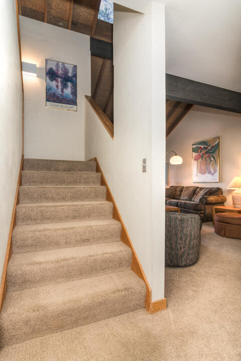 57252 Island Road, Unit A52 Sunriver, OR 97707 - Photo 17 of 28 Island Rd 57252 Meadow House 52 (21 of 3