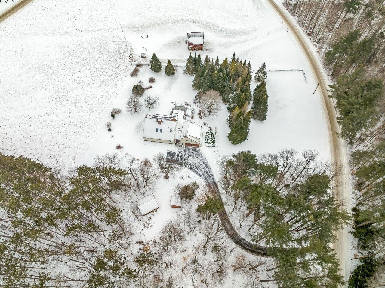 250 Mayo Road Huntington, VT 05462 - Photo 3 of 31