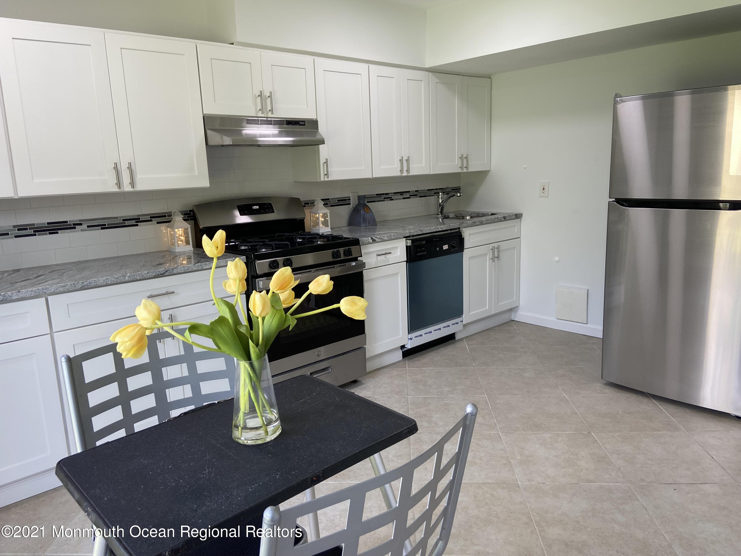151 Sawmill Road, Unit 265 Brick, NJ 08724 - Photo 2 of 32 New Cabinets and Appliances