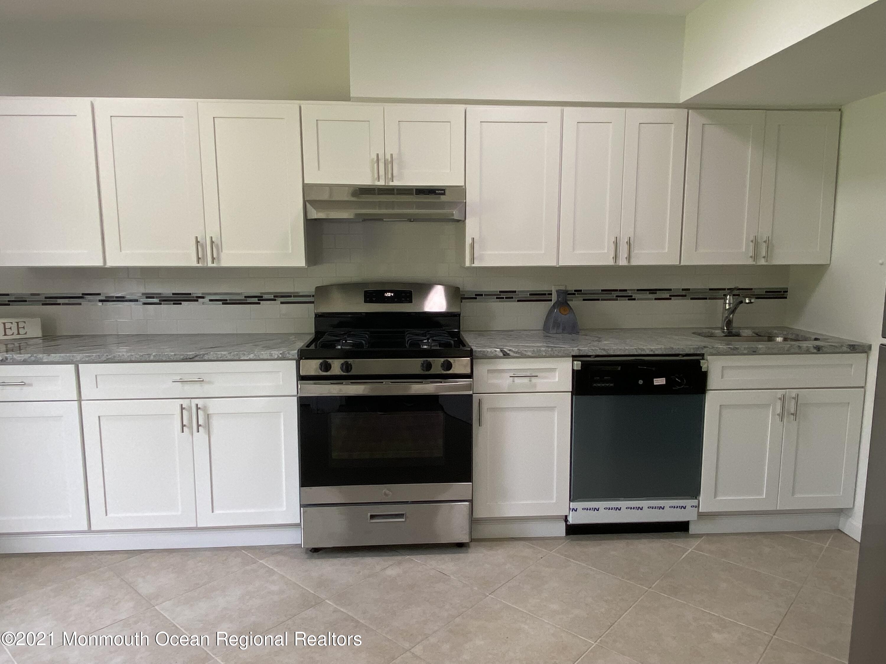 151 Sawmill Road, Unit 265 Brick, NJ 08724 - Photo 6 of 32 IMG_5038