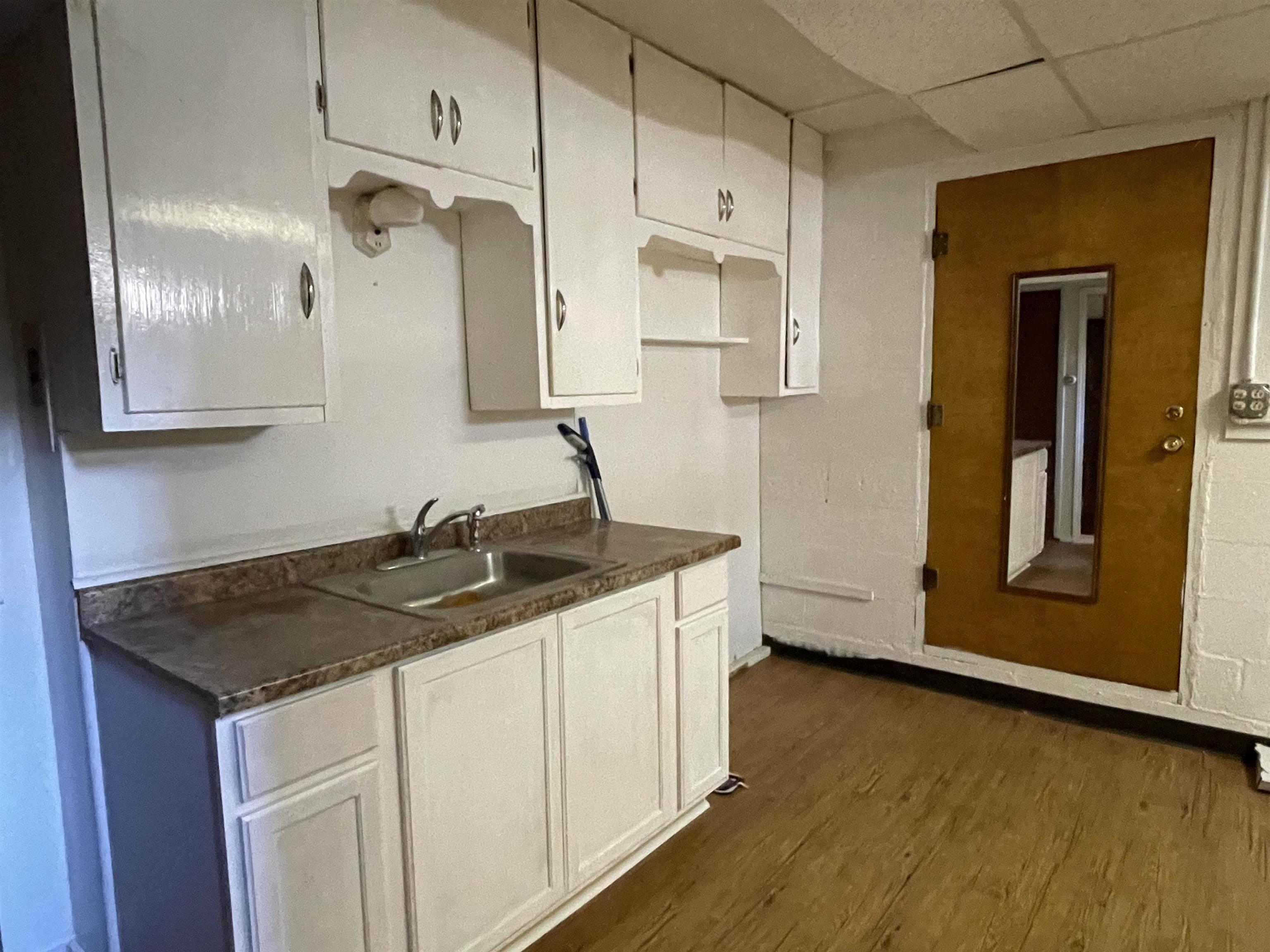 218 John R Boulevard Clare, MI 48617 - Photo 44 of 64 1901361-43.JPG