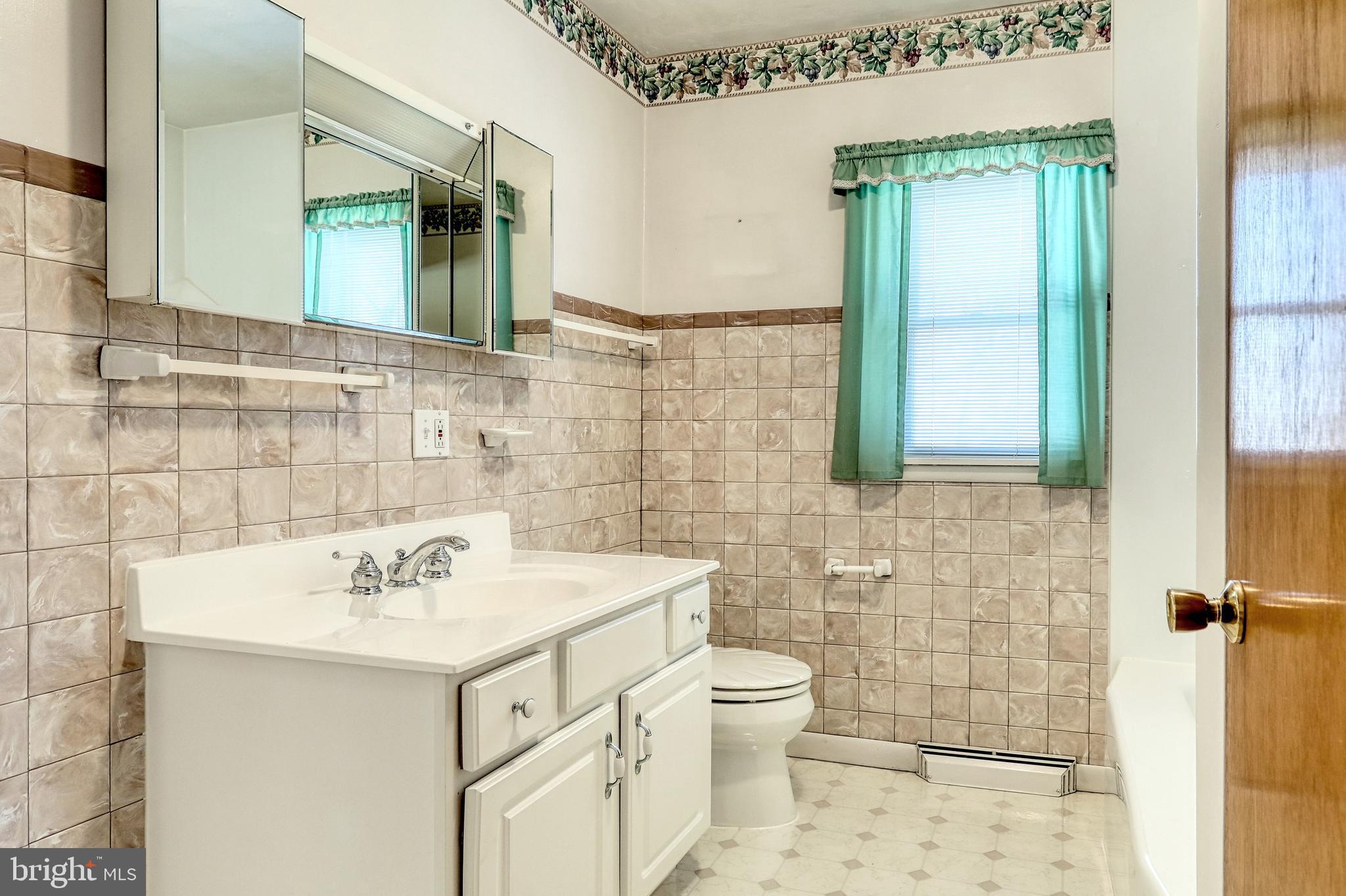 800 Locust Point Road Manchester, PA 17345 - Photo 23 of 32 Gallery Image 23