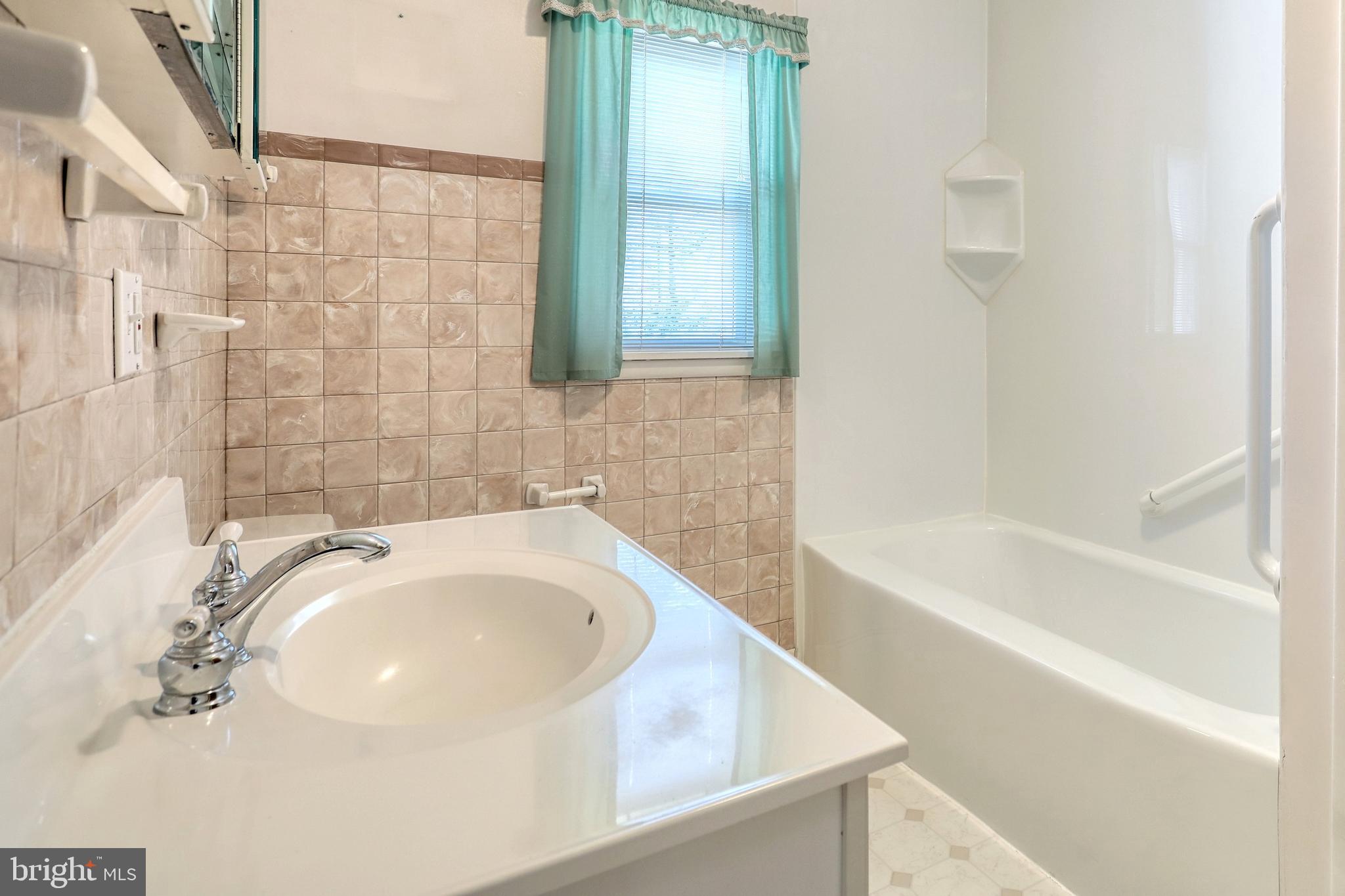 800 Locust Point Road Manchester, PA 17345 - Photo 24 of 32 Gallery Image 24