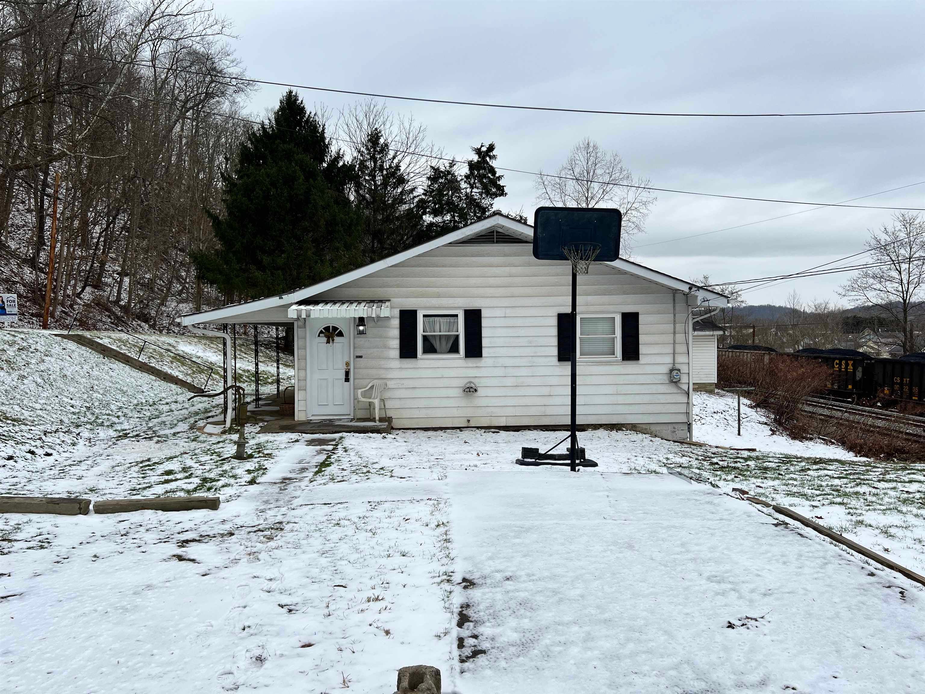 4658 James River Road Huntington, WV 25704 - Photo 17 of 17 Gallery Image 17