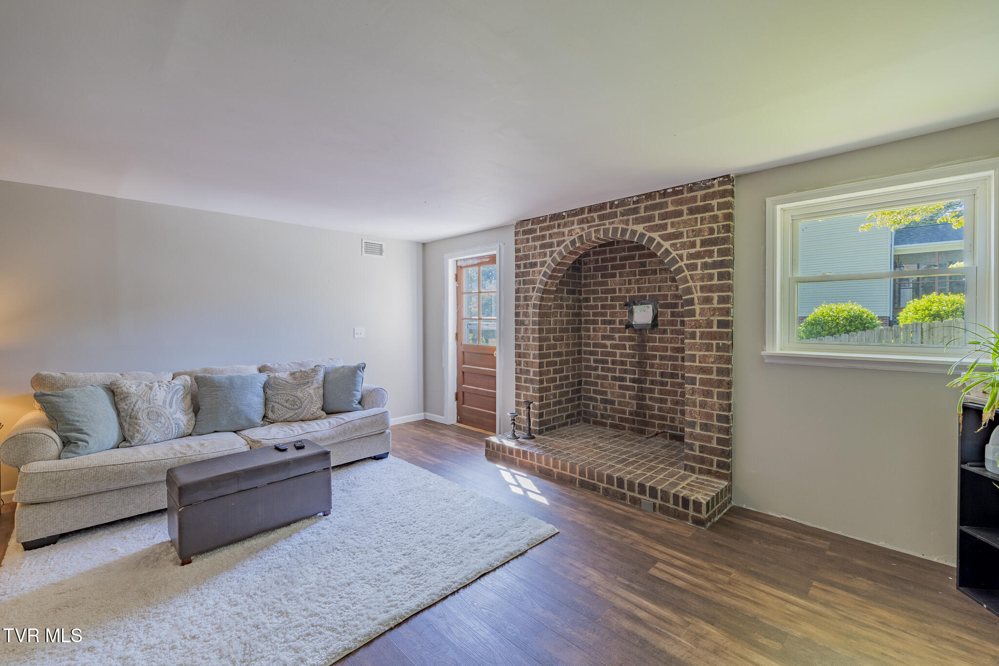 3222 Marbleton Road Unicoi, TN 37692 - Photo 24 of 40 1R9A6327-HDR