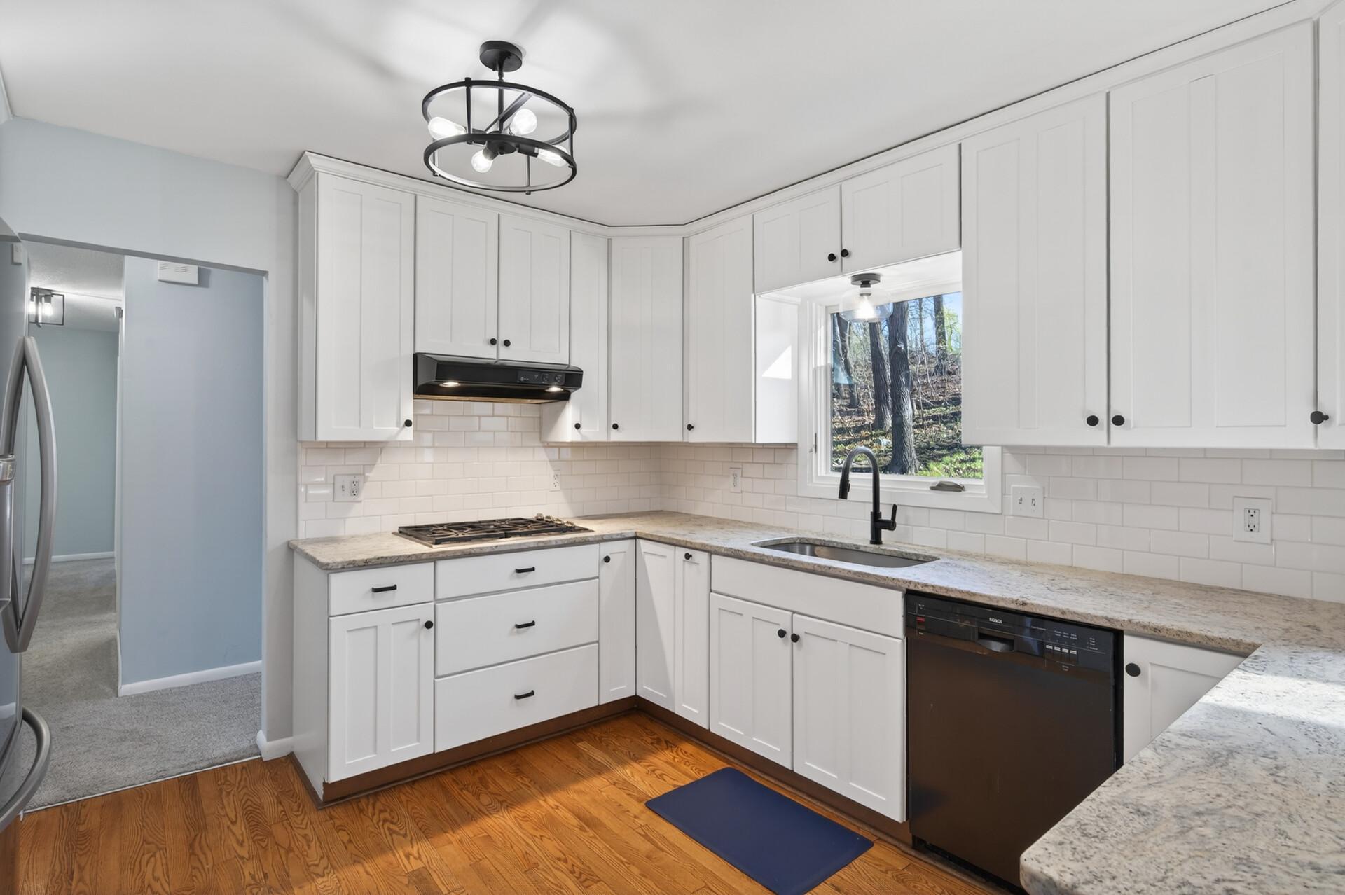 11860 Sunnybrook Road Eden Prairie, MN 55347 - Photo 3 of 33