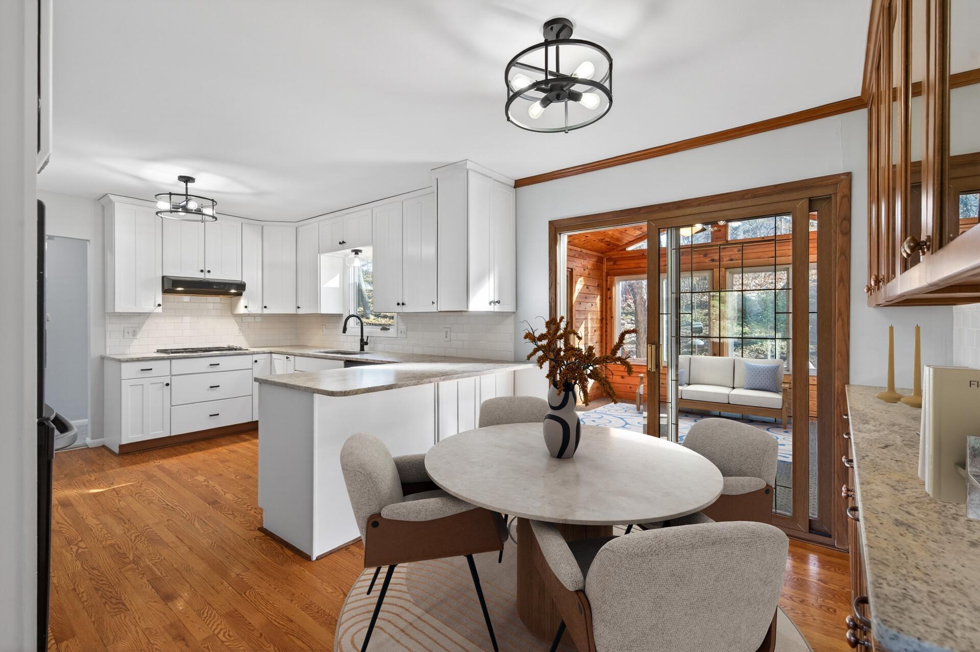 11860 Sunnybrook Road Eden Prairie, MN 55347 - Photo 5 of 33