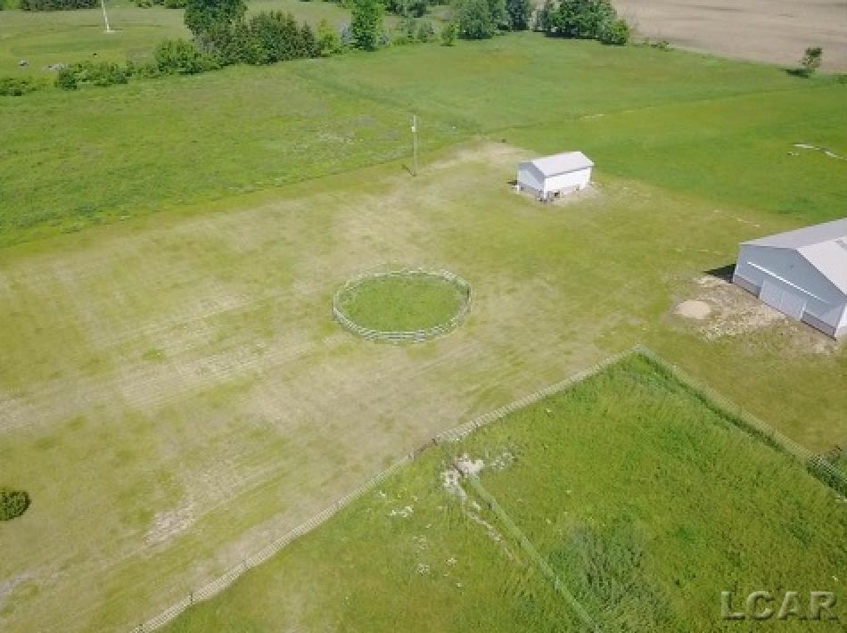 8000 Hoddinott Road Adrian, MI 49221 - Photo 11 of 32