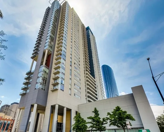 $389,900 | 737 West Washington Boulevard, Unit 1209, Chicago, IL 60661