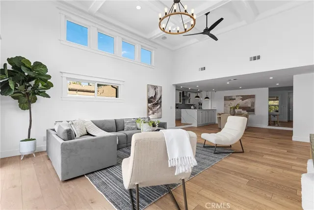 $1,999,900 | 12947 La Maida Street, Sherman Oaks, CA 91423