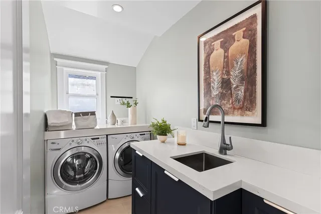 $1,999,900 | 12947 La Maida Street, Sherman Oaks, CA 91423