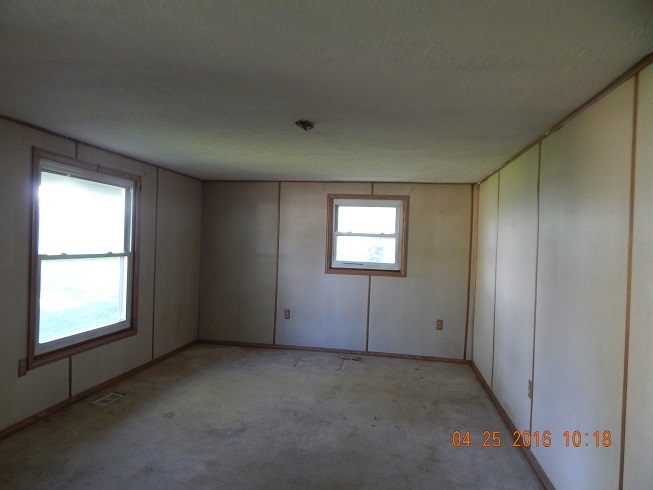 7245 South Bakersfield Road Bloomington, IN 47401 - Photo 8 of 11 Gallery Image 8