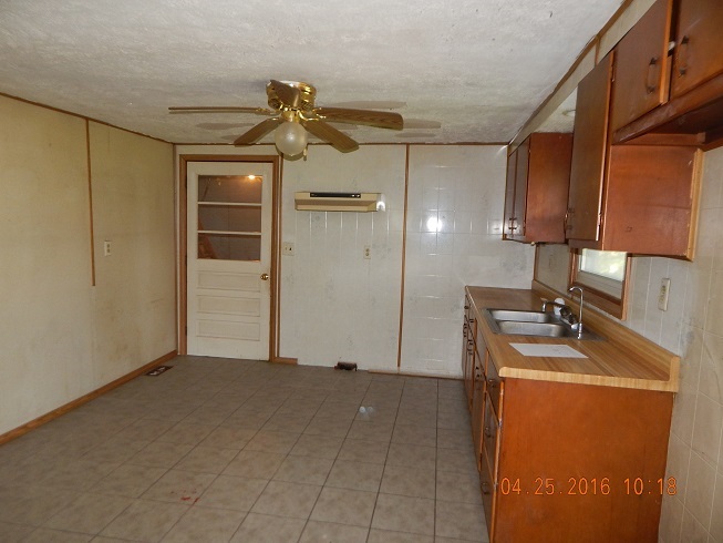 7245 South Bakersfield Road Bloomington, IN 47401 - Photo 9 of 11 Gallery Image 9