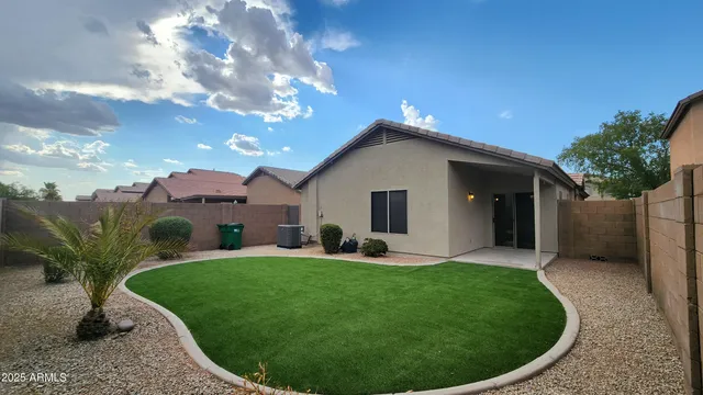 $1,750 | 42539 West Hillman Drive, Maricopa, AZ 85138