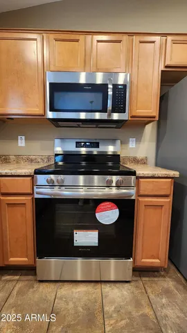 $1,750 | 42539 West Hillman Drive, Maricopa, AZ 85138