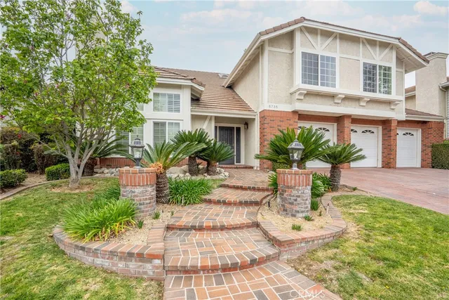 $1,600,000 | 5735 Stonecrest Drive, Agoura Hills, CA 91301