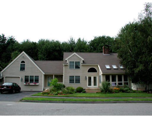 27 Ireta Road Shrewsbury, MA 01545 - Photo 5 of 5 Gallery Image 5