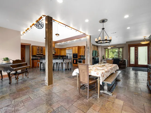 $999,999 | 4218 Florence Avenue, Downers Grove, IL 60515