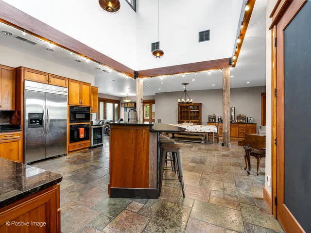 $999,999 | 4218 Florence Avenue, Downers Grove, IL 60515