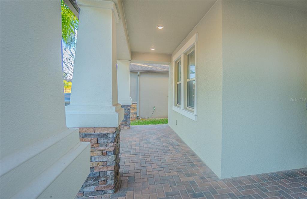 6244 English Hollow Road Tampa, FL 33647 - Photo 11 of 49