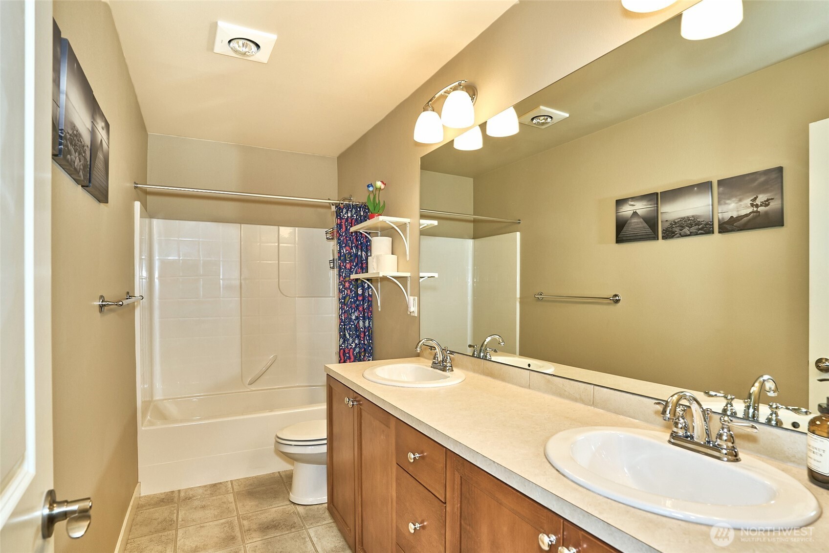 5508 Northeast 7th Place Renton, WA 98059 - Photo 15 of 29