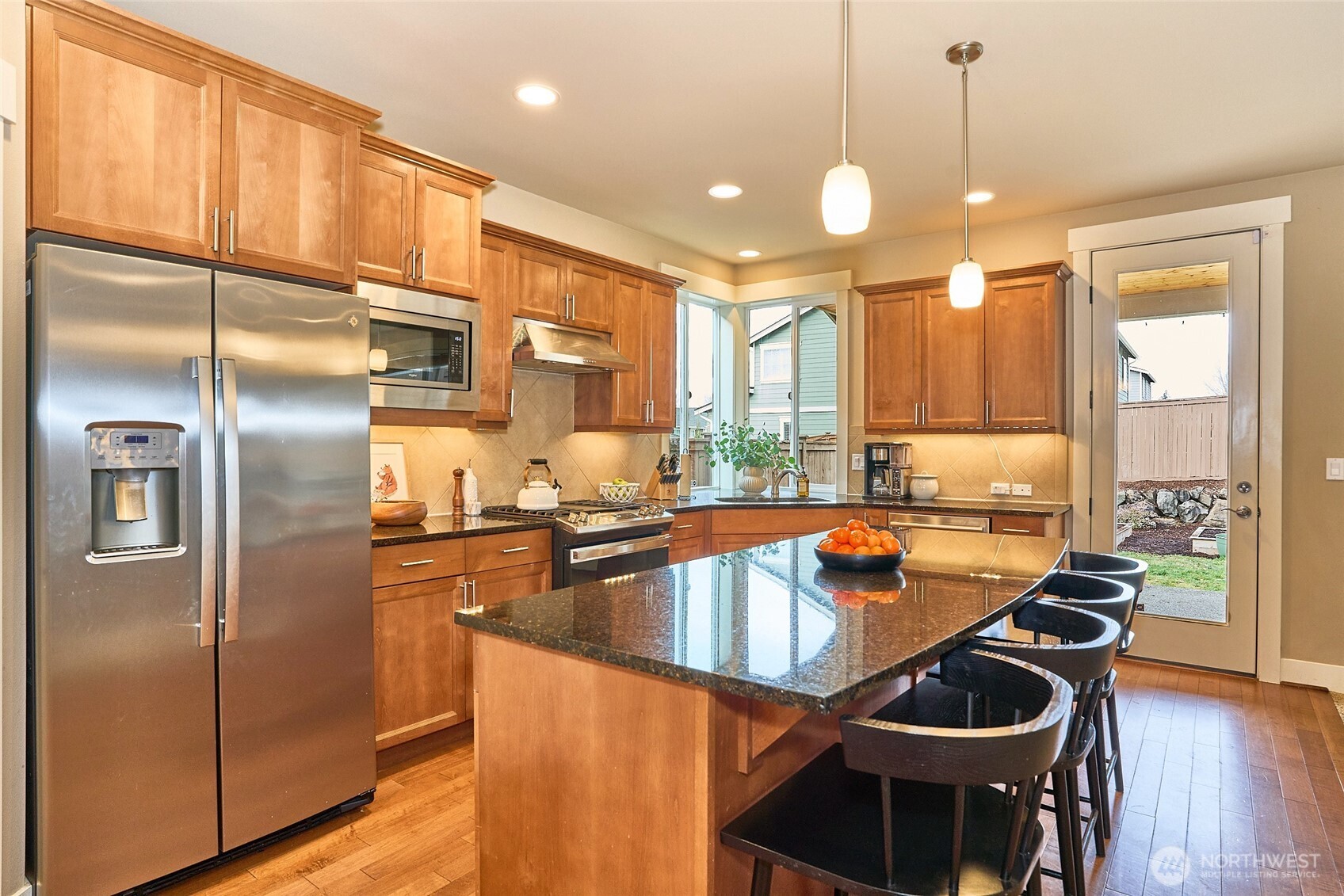 5508 Northeast 7th Place Renton, WA 98059 - Photo 5 of 29