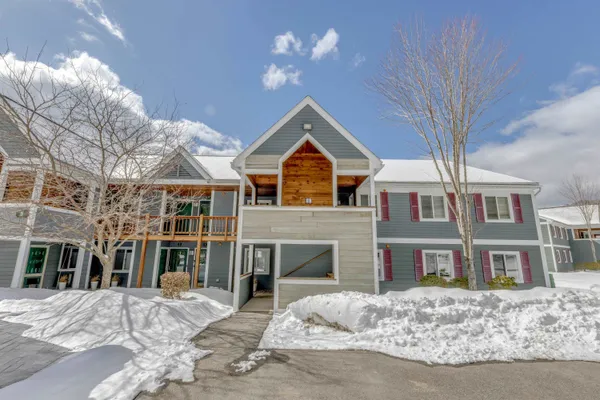 $529,000 | 5 Whiteoak Lane, Unit 8, Lincoln, NH 03251