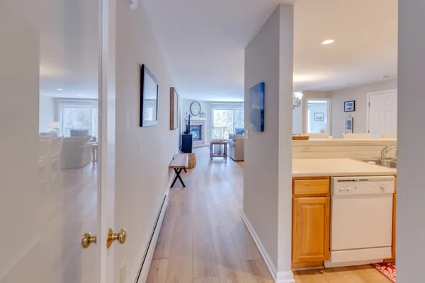 $529,000 | 5 Whiteoak Lane, Unit 8, Lincoln, NH 03251