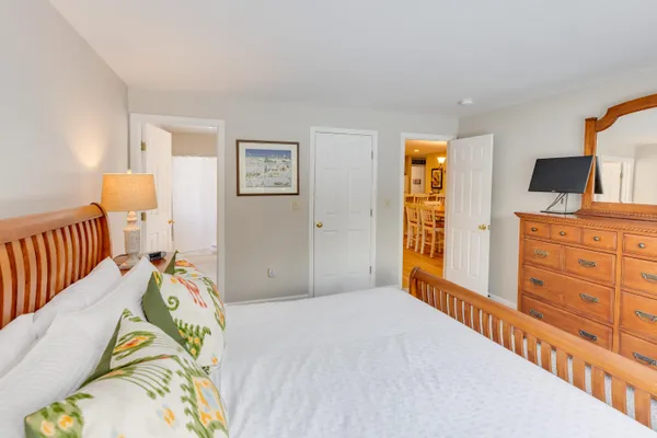 $529,000 | 5 Whiteoak Lane, Unit 8, Lincoln, NH 03251