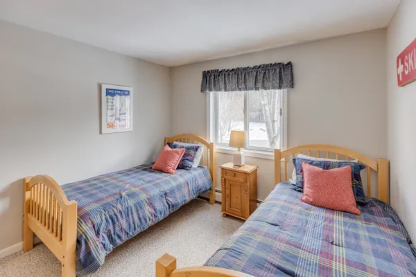 $529,000 | 5 Whiteoak Lane, Unit 8, Lincoln, NH 03251