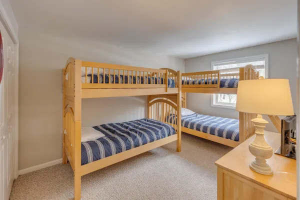 $529,000 | 5 Whiteoak Lane, Unit 8, Lincoln, NH 03251