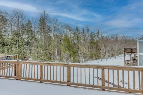 $529,000 | 5 Whiteoak Lane, Unit 8, Lincoln, NH 03251