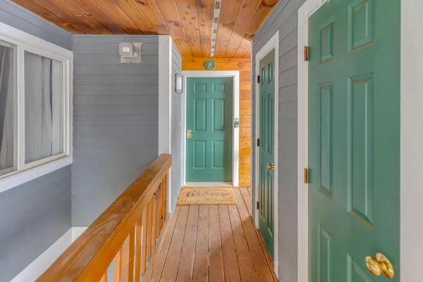$529,000 | 5 Whiteoak Lane, Unit 8, Lincoln, NH 03251