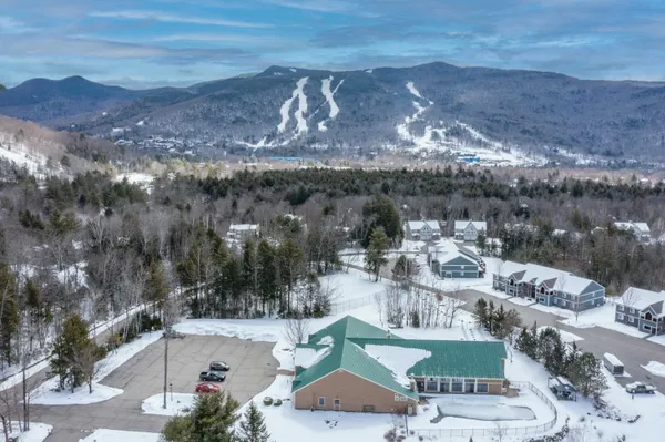 $529,000 | 5 Whiteoak Lane, Unit 8, Lincoln, NH 03251