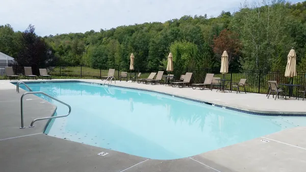$529,000 | 5 Whiteoak Lane, Unit 8, Lincoln, NH 03251