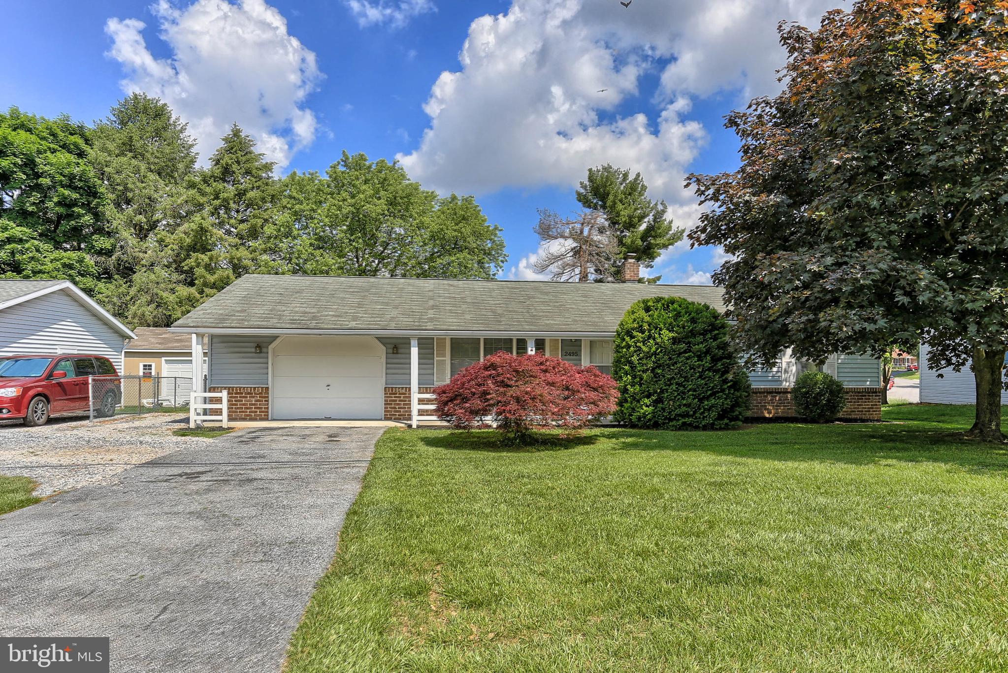 2495 Grandview Road Hanover, PA 17331 - Photo 2 of 26