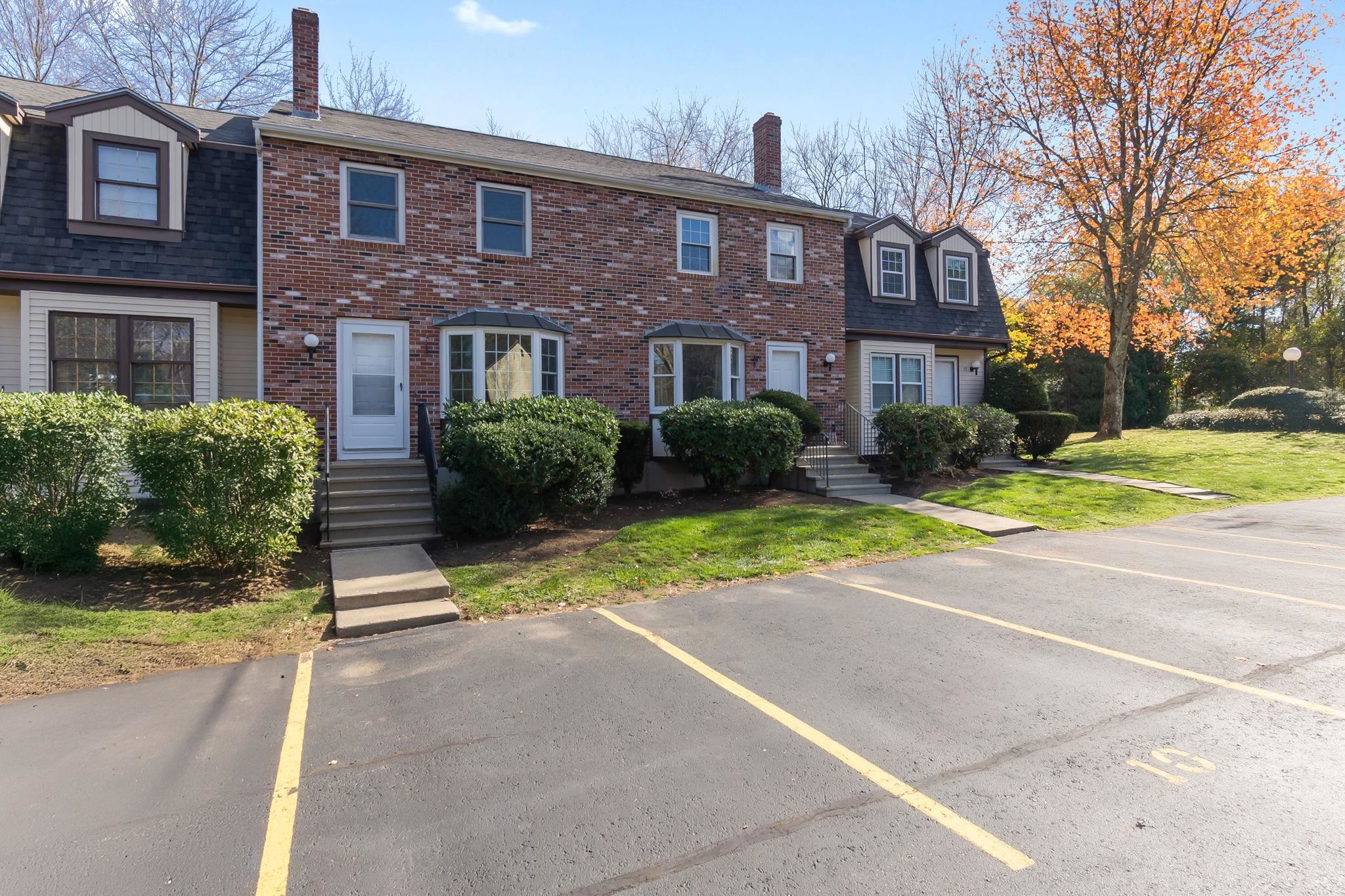 135 Forrest Street, Unit 10 Plaistow, NH 03865 - Photo 2 of 30