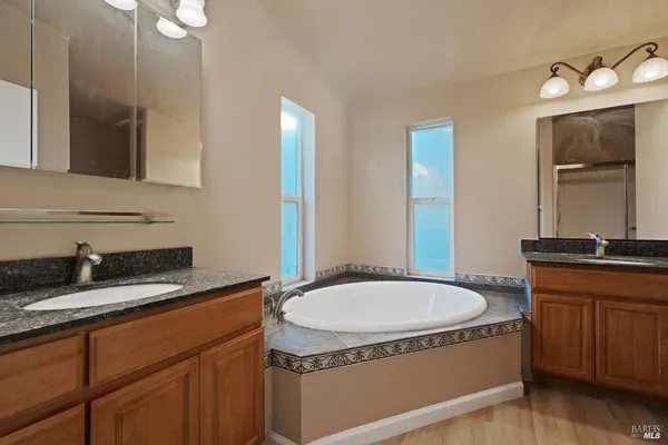 $269,900 | 3007 Shasta Road, Clearlake Oaks, CA 95423