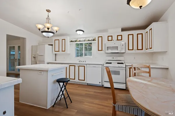 $269,900 | 3007 Shasta Road, Clearlake Oaks, CA 95423