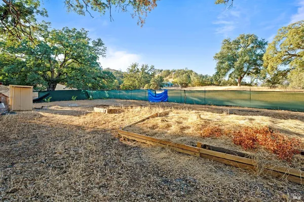 $269,900 | 3007 Shasta Road, Clearlake Oaks, CA 95423